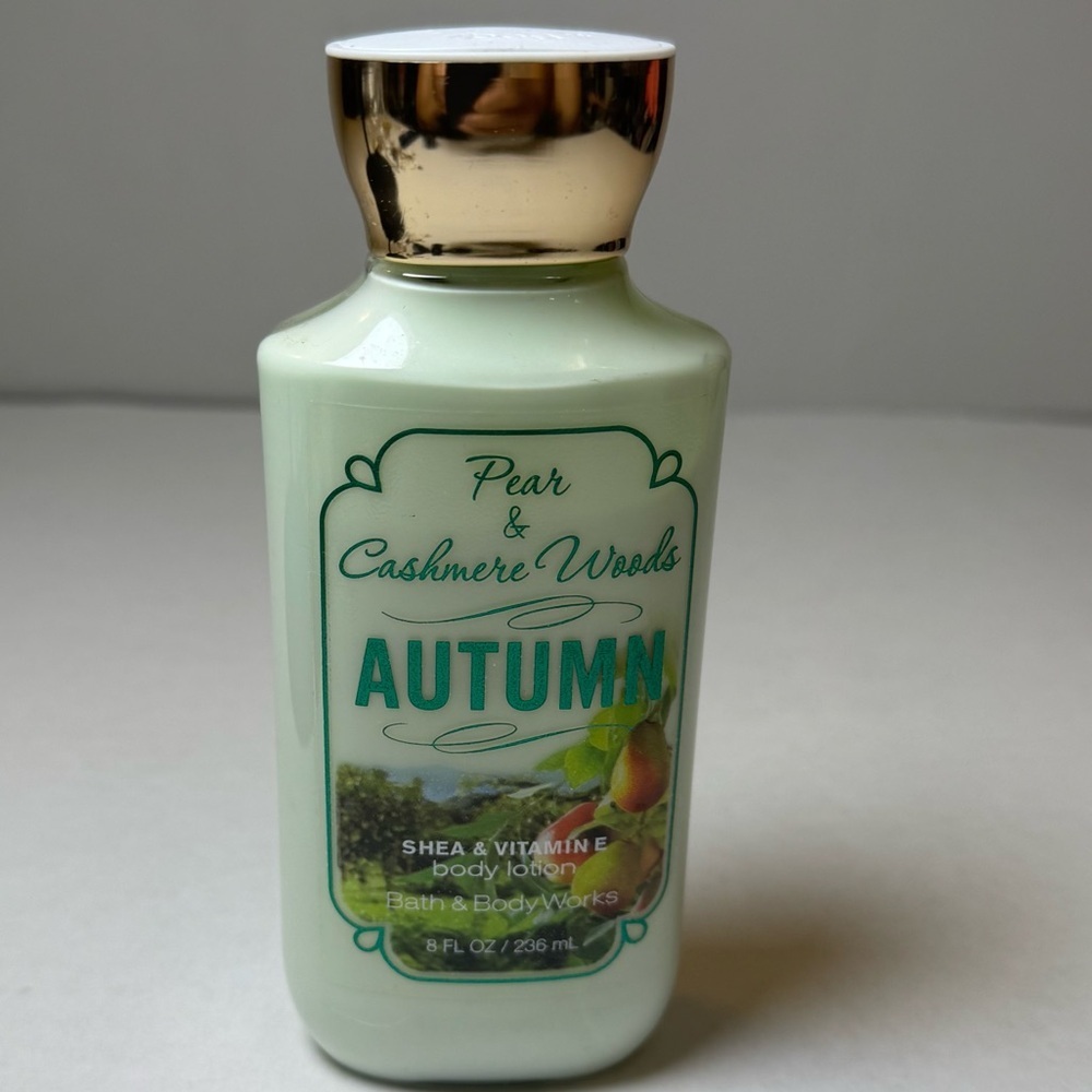 BATH & BODY WORKS Autumn Pear & Cashmere Woods Body Lotion